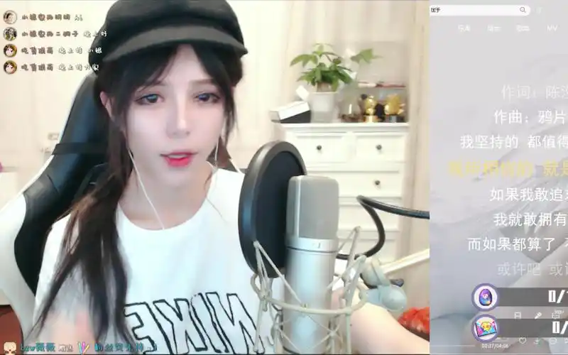 202077女装大佬小银酱斗鱼直播录屏像混血一样美男孩子太美让人忽略了