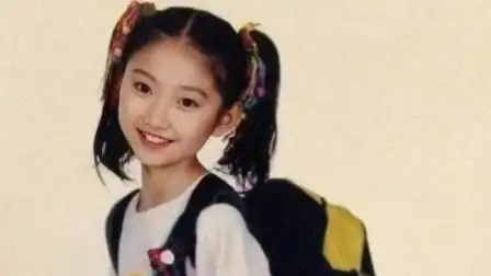 景甜童年照曝光!模样俊俏五官标致!从小就是美人胚子!