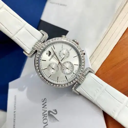 是不是你心中的白月光丫~~~#施华洛世奇手表  #女士手表