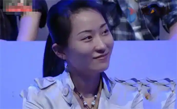 维看王自健前妻黄雅静资料起底黄雅静长什么样为何能家暴男方