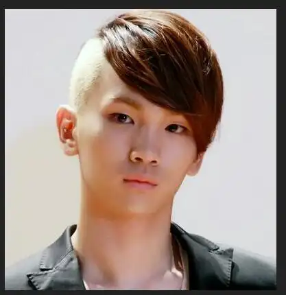 男生半阴阳发型造型图片