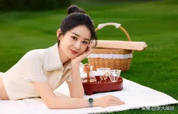 和冯绍峰离婚三年后,再看如今的赵丽颖,才知道什么叫随性与洒脱