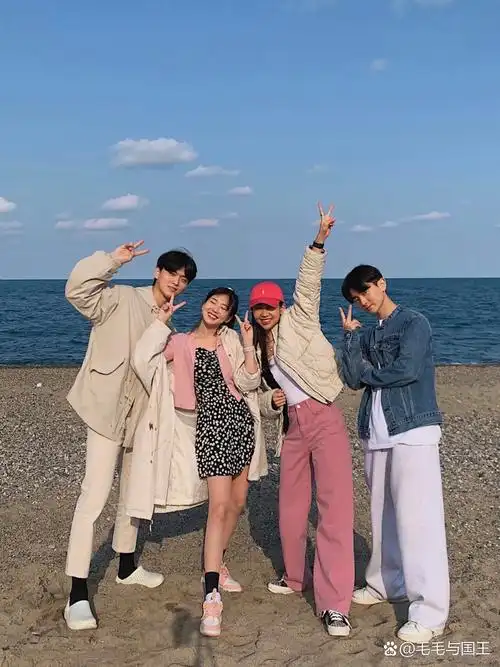 朋友聚会这么拍有趣的多人合照姿势～合集