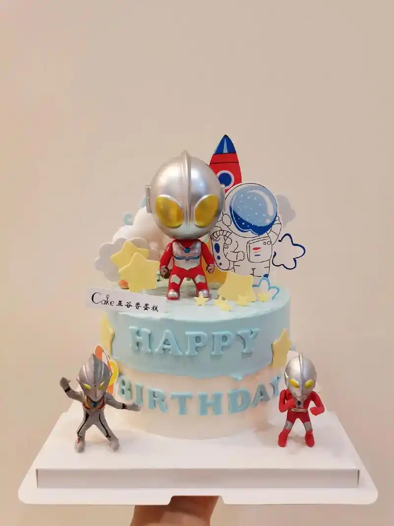 男孩儿生日蛋糕.男孩儿生日蛋糕#男孩蛋糕 #郑州蛋糕定制 # - 抖音