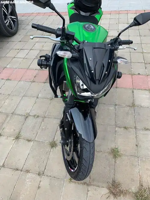 川崎z250九成新