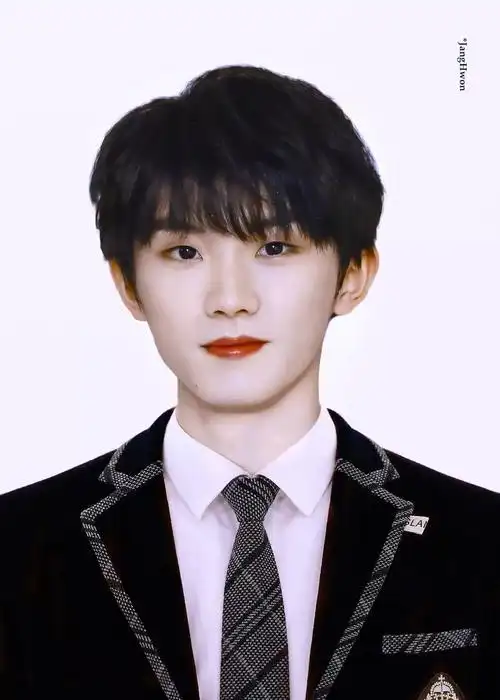 tnt时代少年团证件照 照片 无水印 - 知乎