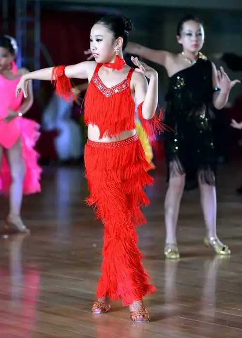 学生积极参加拉丁舞蹈比赛的诸多好处!