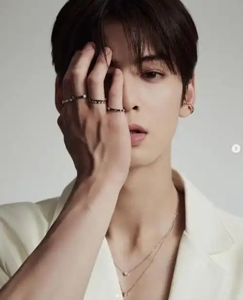 上次帮大家整理了"2023年google搜寻量最高的韩国女歌手top20 "名单