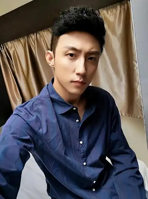 黄景瑜回应和王雨馨的关系