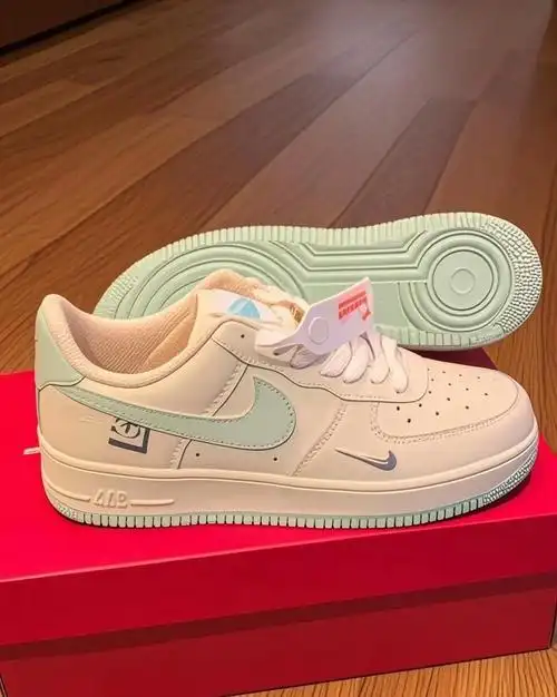 新入的耐克空军一号简直太美了!淡蓝配色高级感直接拉满