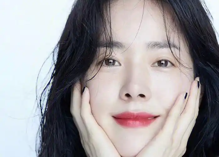 南韩黑天鹅韩志旼