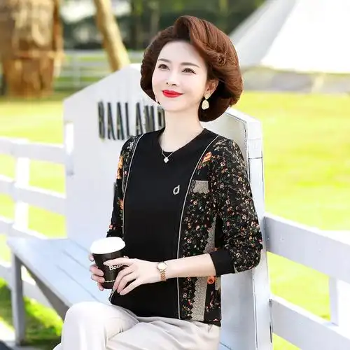 妈妈装春装短款上衣长袖春季中老年女装时尚女士休闲婆婆小衫衣服