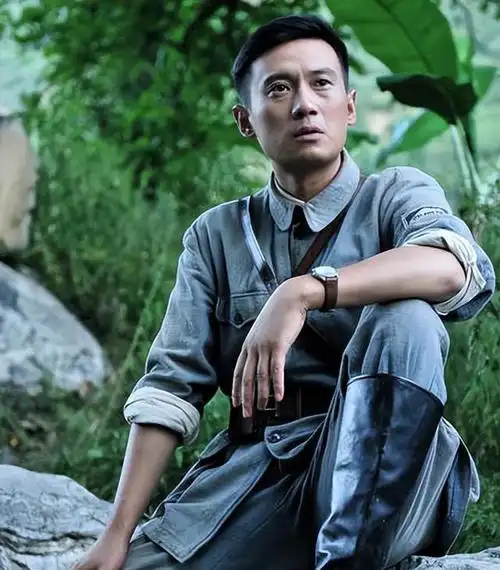 演员徐洪浩:娶小10岁妻子,戏里演父女,戏外恩爱惹人羡