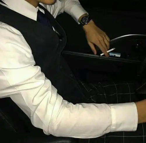 绅士头像成熟外国 - 霸气女生头像!