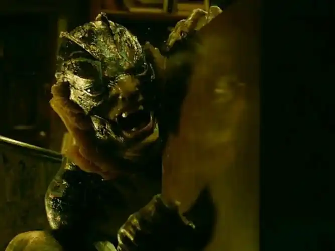 奥斯卡最佳电影!女人竟然爱上了一条人鱼怪,上演一场跨种族的真爱!