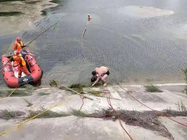 悲痛欲绝镇平县城北一水库一女童落水不幸身亡大家一定看好自己孩子