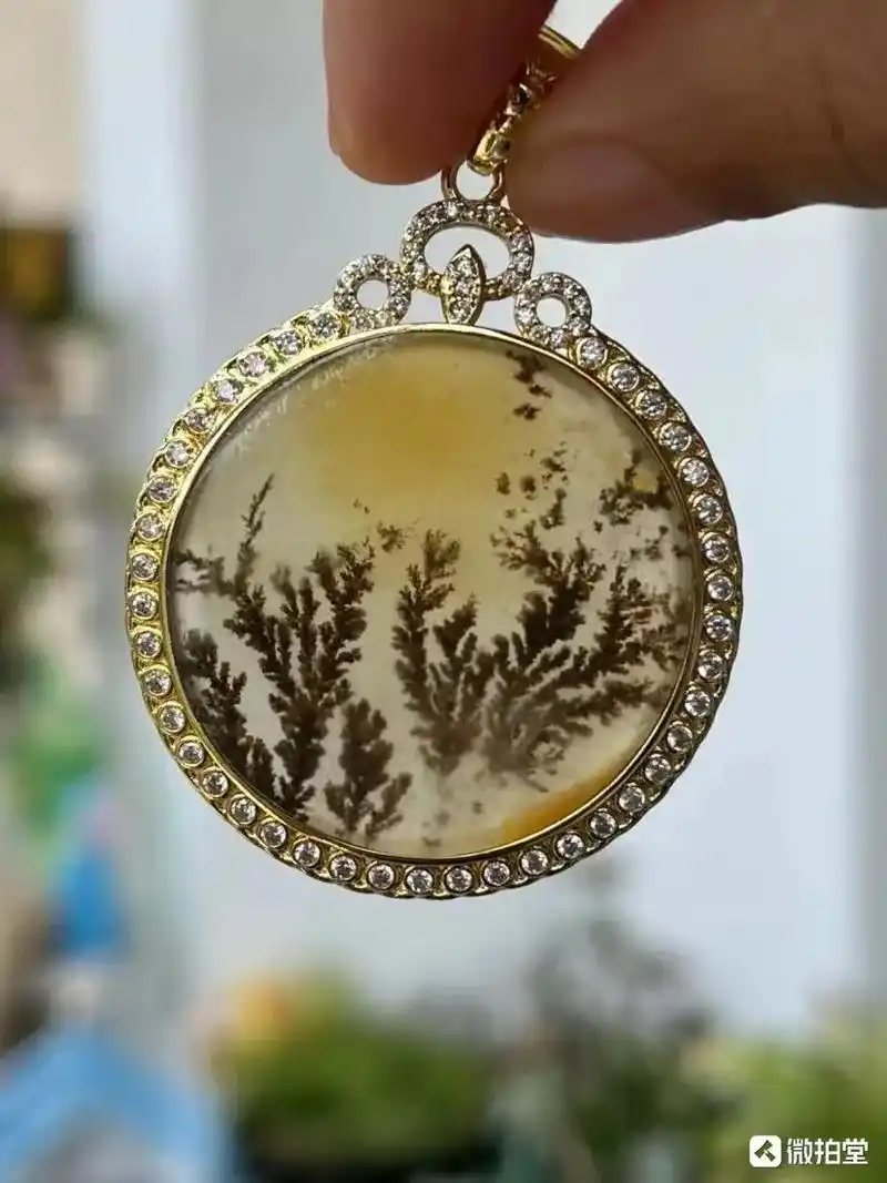 黄龙玉水草花吊坠,每一件都是独一无二的作品. - 抖音