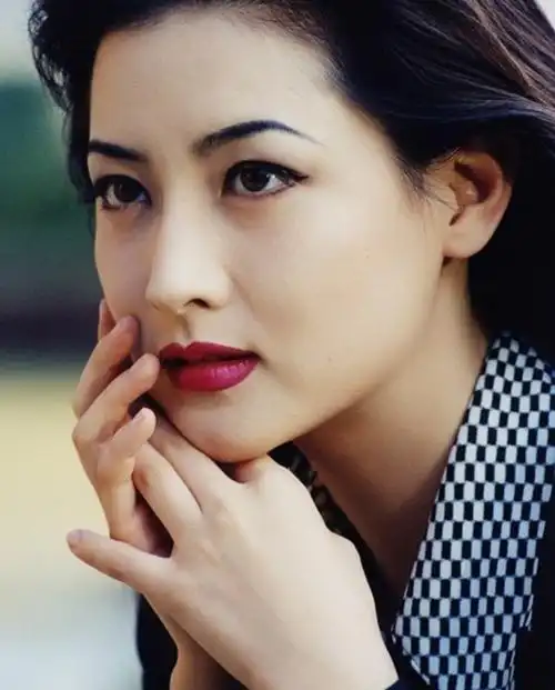 李英爱早年照片 英气明艳的美人