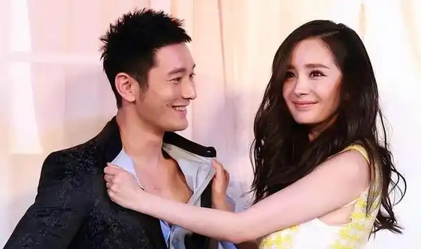 当众撕衣服,开暧昧玩笑,这些女星是真没有分寸感,还是耍流氓?