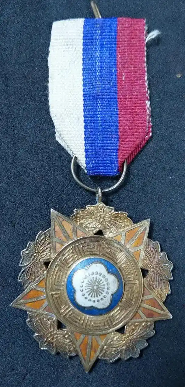 旧的授勋的陆海空甲一新的未授勋