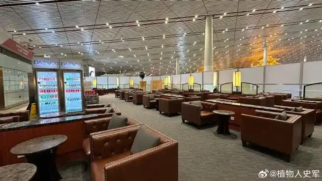 很少看到这么空旷的t3国航休息室