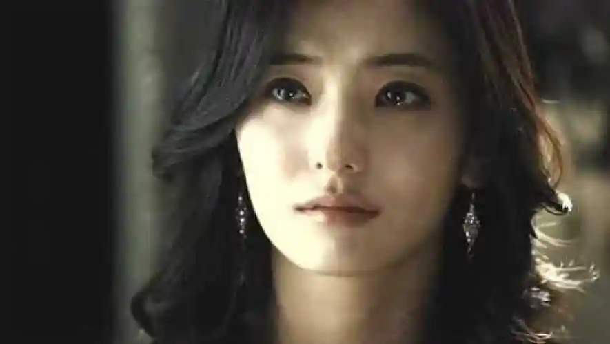 现在和相爱的人在一起吗:韩彩英冲到男厕所表白,我会等你的_电影_高清