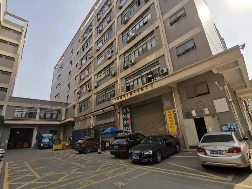 西乡固戍地铁口原房东厂房楼上1350平