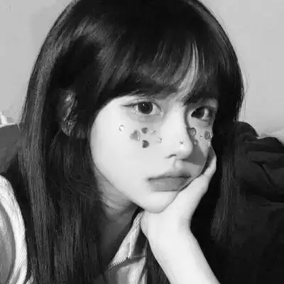 黑白头像女生可爱高清图片