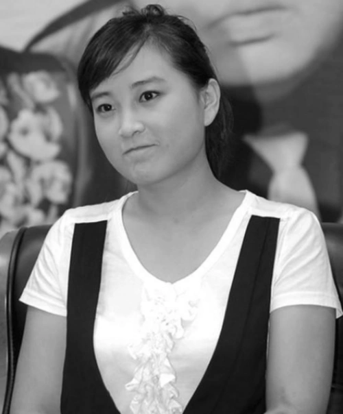 看了贾玲十年前的照片还真是个美人网友这些年都经历些什么