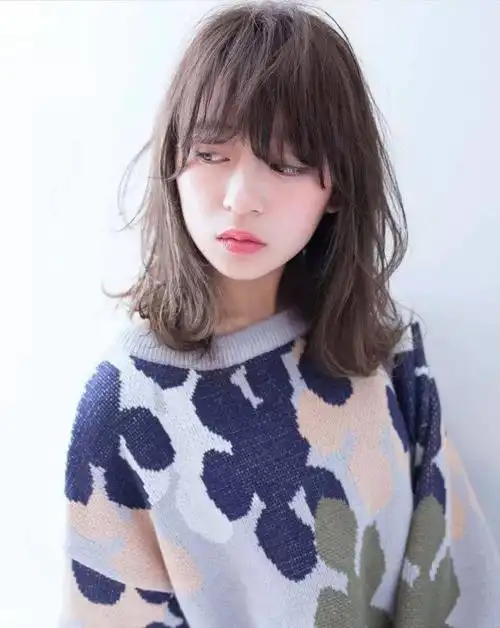 日系中长发造型