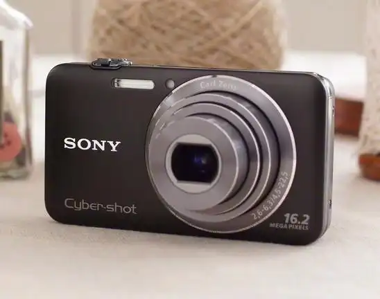 有谁知道这款索尼相机的型号吗,求告知,谢谢