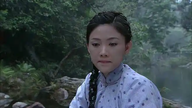 围屋里的桃花:新媳妇洗衣服,婆婆故意在兜里放钱,考验她的人品