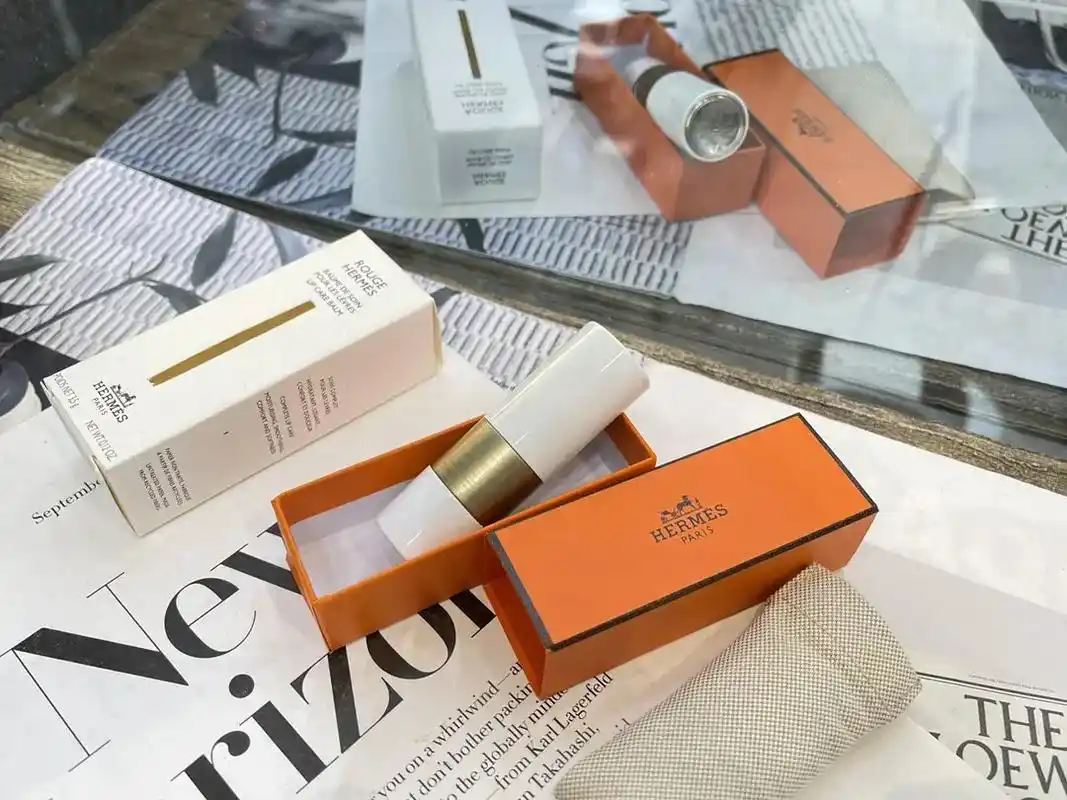 爱马仕唇膏情侣专享滋润度超高