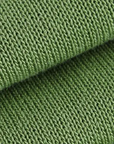 绿色纯色宽松短袖针织衫