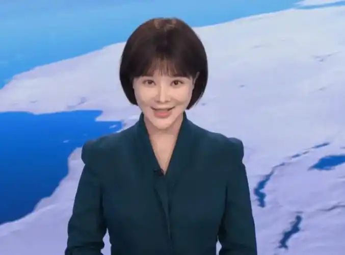 不过,胡蝶当时想要去电视台当主持人,所以便放弃了保研的好机会.