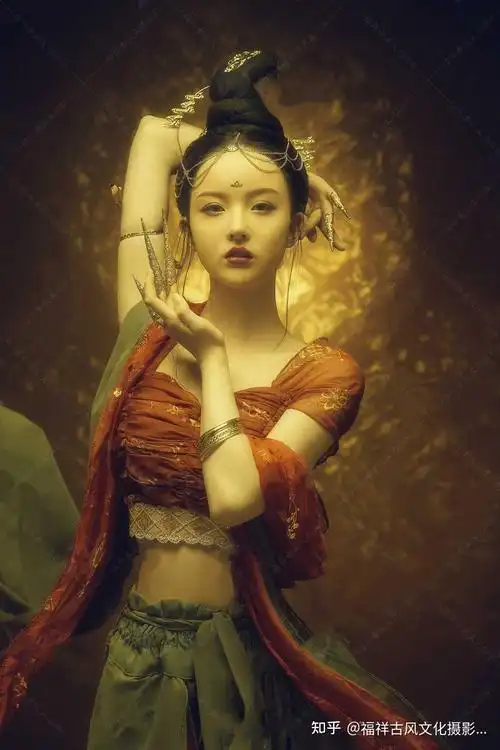 最火"敦煌飞天"造型,你入册了吗? - 知乎