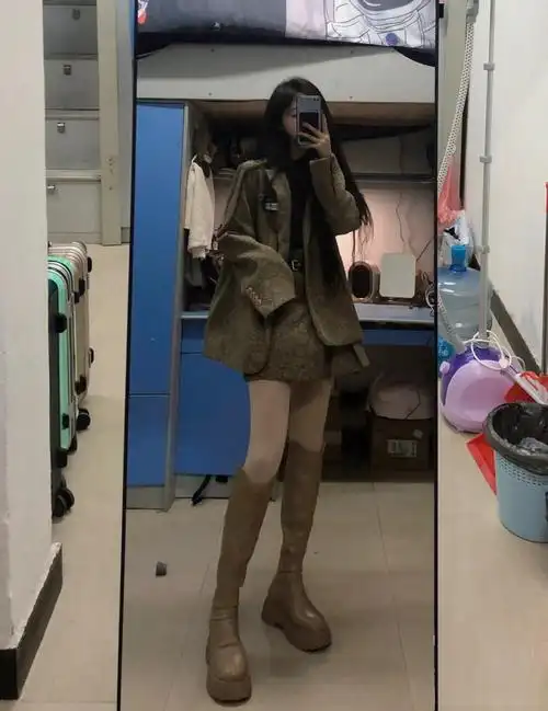 165女生显瘦平价穿搭