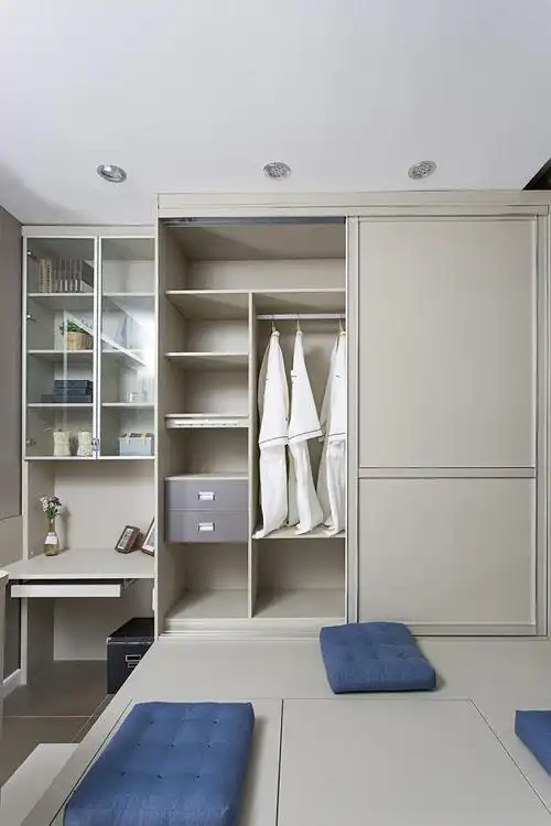 新标衣柜效果图浅灰色大衣柜图片大全布拉格韵系列