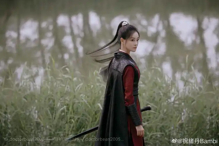 唯美古装剧照祝绪丹