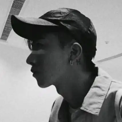 80后成熟男头像