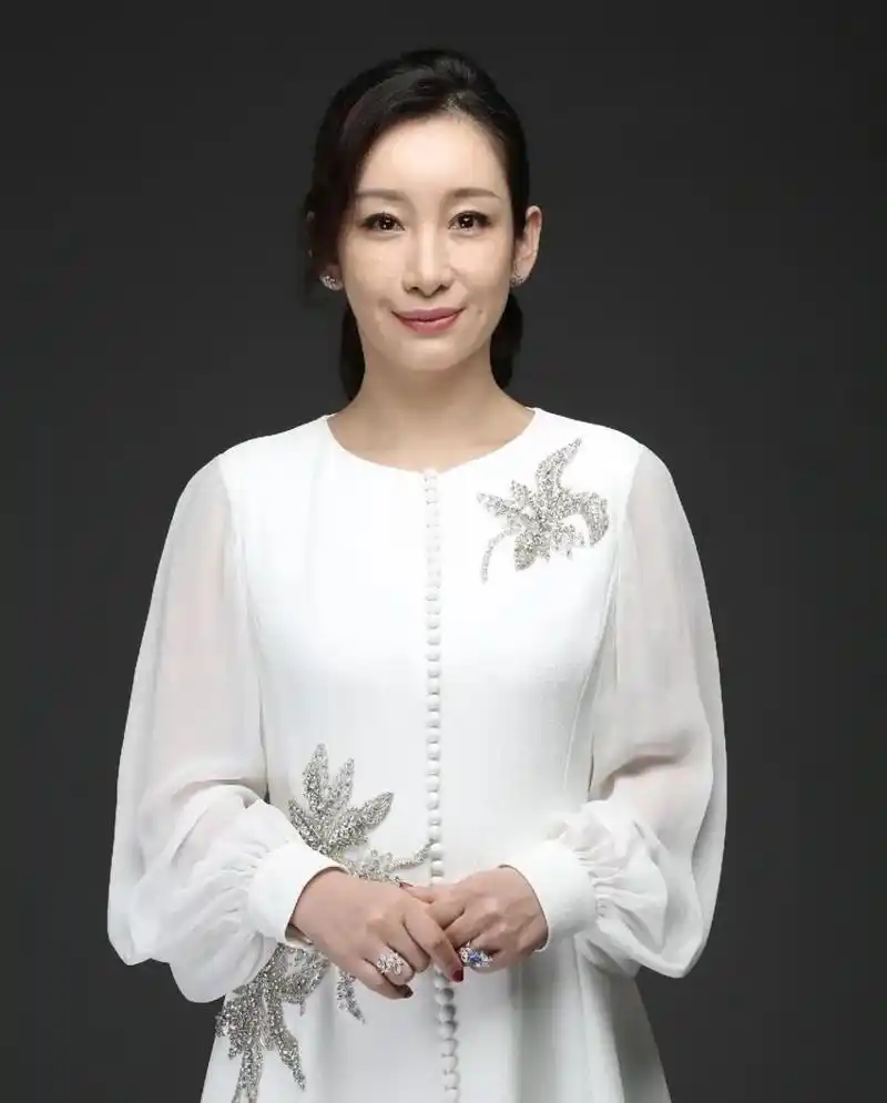 秦海璐高清写真3  本文并不代表小编赞同其观点和对其真实性负责.