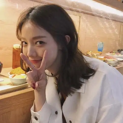 女生头像-堆糖,美好生活研究所