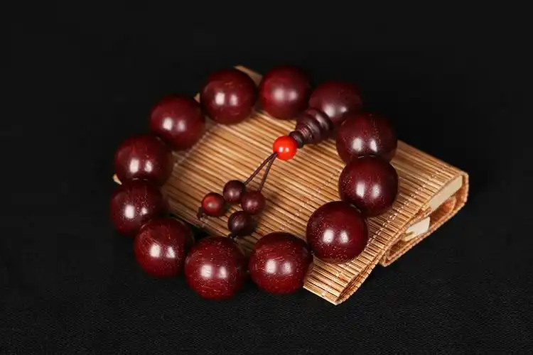 厂家批发 高油高密度老料手串小叶紫檀佛珠 2.0男款手链