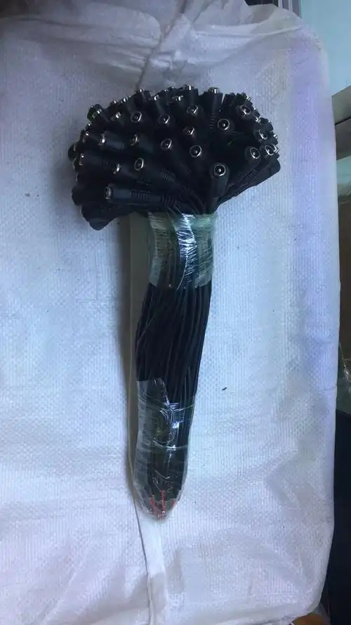 12vdc电源线母头电源dc头红黑线包皮30cmdc母头电源延长线公母头