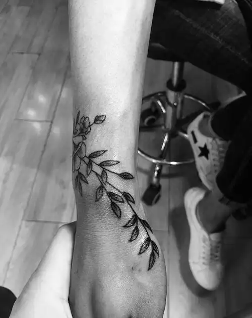 腕花纹身图片手部纹身图案