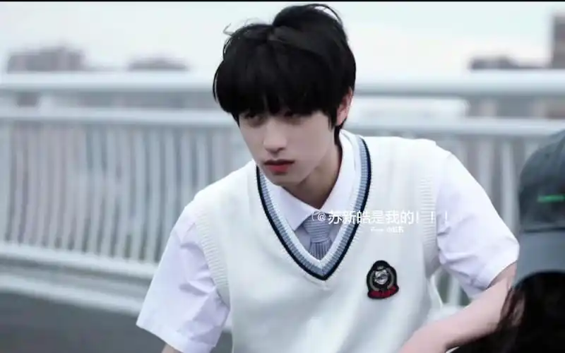 朱志鑫氛围感壁纸