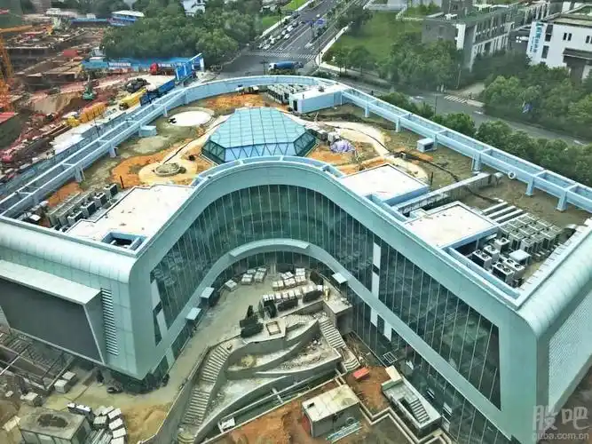 听说珀莱雅在杭州建的珀莱雅大厦,再过几个月就可以入驻营运了!