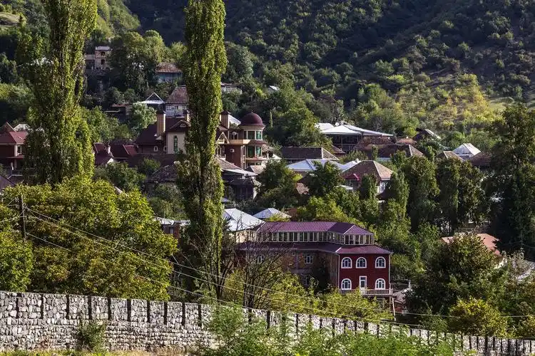 阿塞拜疆--舍基葡萄酒庄园,城堡,古驿站