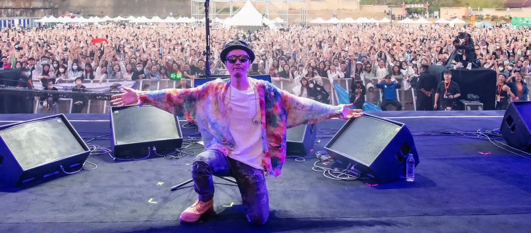 昆明-故乡音乐节 大合照.#棱镜乐队 #朴树 #李润祺 #尧 - 抖音