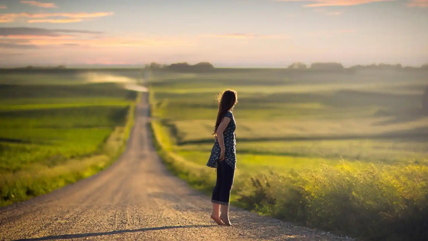 首页 桌面壁纸 欧美美女田园风唯美意境壁纸上一张下一张查看原图